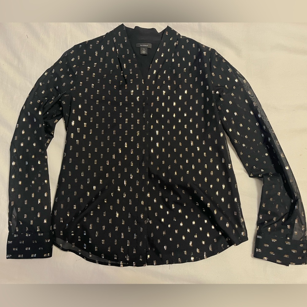 Halogen metallic gold thred blouse. Size XS, button up, v-neck